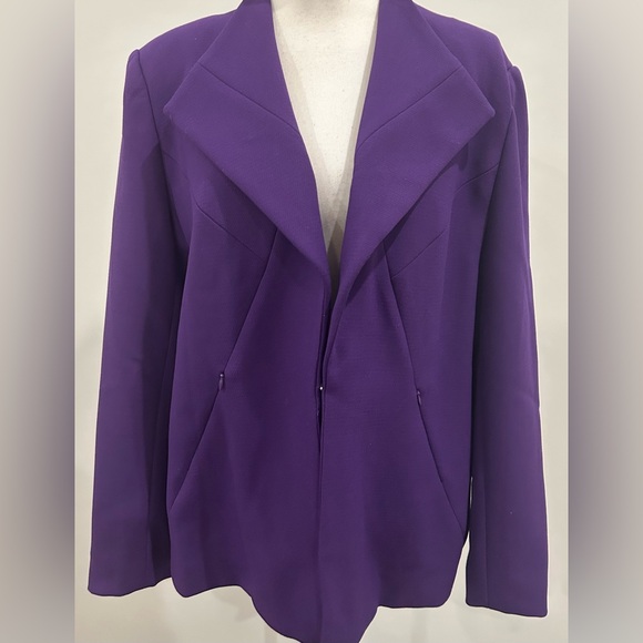 Carmen Marc Valvo Blazer - Picture 2 of 4